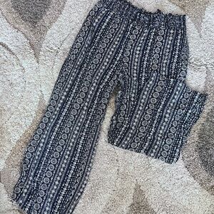 No Boundaries Kids Black and White Striped Pants